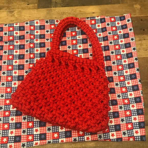 Red Macrame Open Weave Purse FREE SHIP - Picture 2 of 5